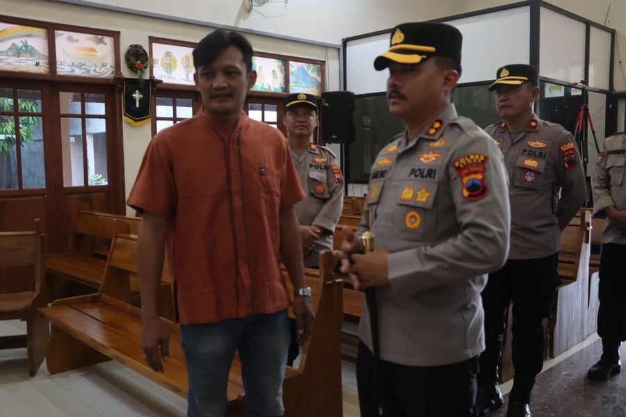 Polres Demak Pantau Persiapan Ibadah Sabtu Suci di GKJ Demak