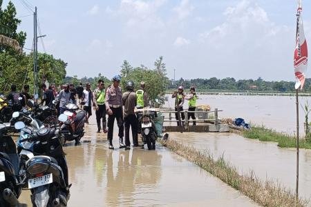 POLRES DEMAK FOKUS EVAKUASI WARGA,
