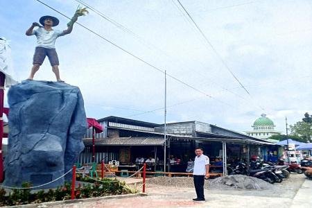 TUGU TANI RP100 JUTA BERDIRI DI SE