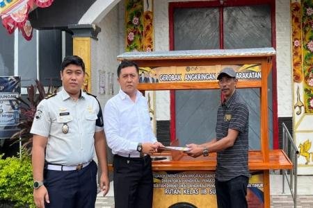 Sentuhan Kemanusiaan di HBP ke62 Rutan Sumenep Bantu Keluarga WBP Bang