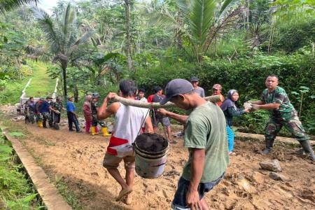 DARI SEBATANG KAYU, CARA SEDERHANA