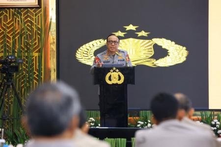 WAKAPOLRI BUKA RAKERNIS EMPAT FUNG