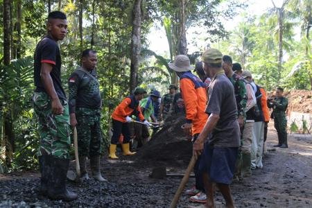 TMMD DI HARI MINGGU, SAAT TNI DAN 