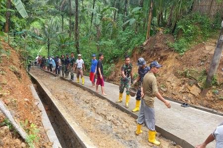 Adukan Semen Jadi Kunci Kokohnya Tembo