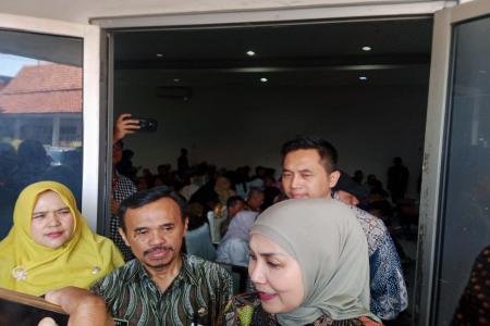 Bupati Kendal Ungkap Nasib Toko Ritel 