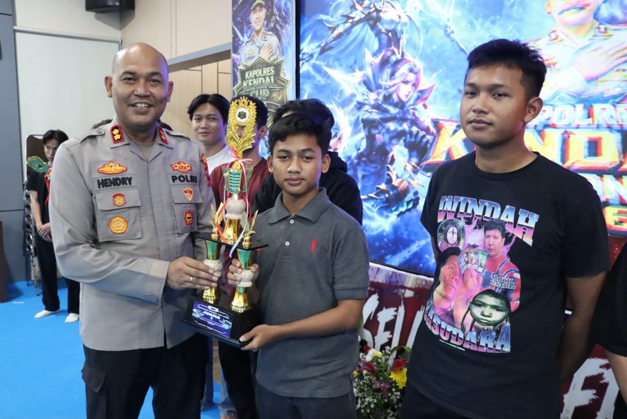 Ratusan Gamer Unjuk Gigi di Turnamen E-Sport Kapolres Kendal Cup 2026