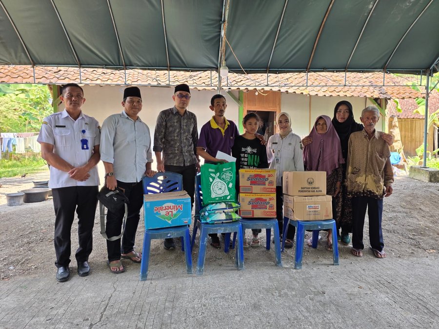 Gus Fahim Kunjungi Keluarga Almarhumah di Mojorembun Blora, Tawarkan Pendidikan Gratis Putri Korban