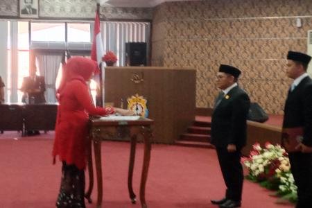 Dilantik Lewat PAW DPRD Kendal