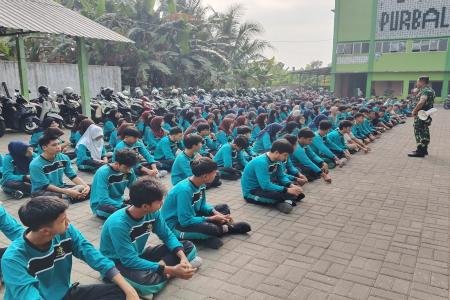 TNI Bekali Siswa MAN Purbalingga denga