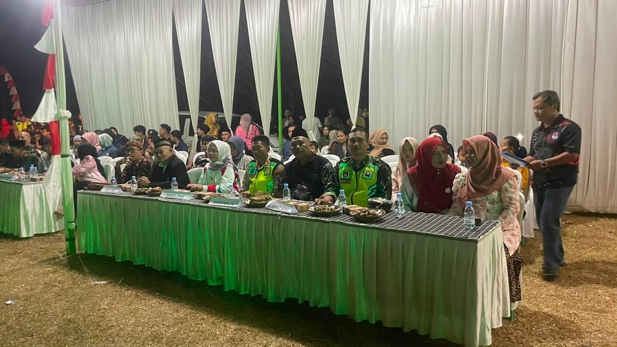Rangkaian HUT RI ke-81, Danposramil Pengadegan Hadiri Pentas Budaya Kesenian Warok 