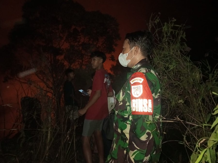 Kodim 0702-Purbalingga Bantu Penanganan Kebakaran Hutan Gunung Garung