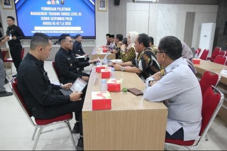 PESERTA DIDIK SESPIMMEN POLRI DALA