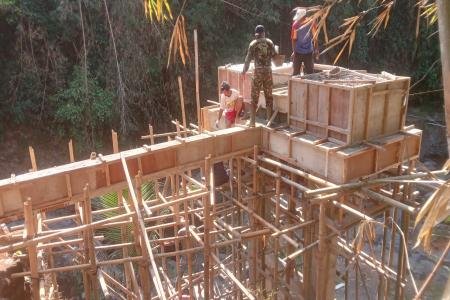  Pondasi Utama Jembatan Perintis Garud