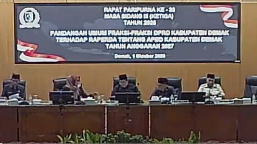 DPRD Demak Gelar Paripurna ke-33, Fraksi-Fraksi Sampaikan Pandangan Umum Raperda APBD 2027