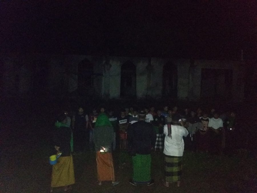 Para Pemuda Mengrudug Pondok Pesantren Bqam