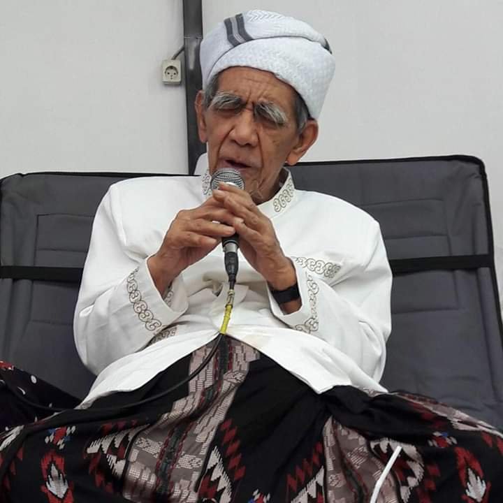 Mustasyar Pbnu K.h Maemun Zubair Wafat Di Mekah