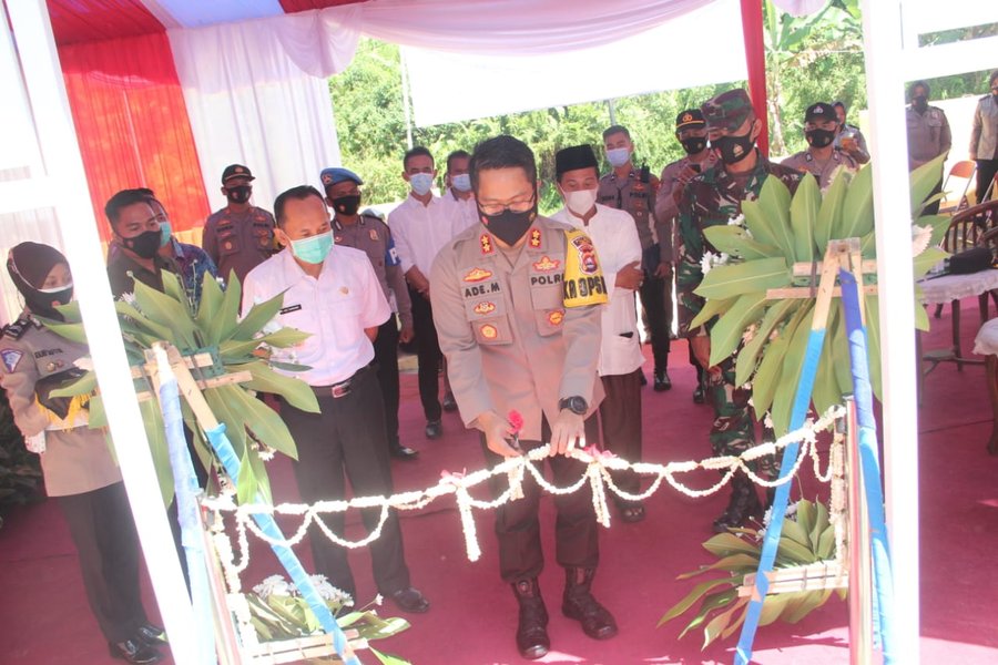 Polsek Lebak Gedong Dan Polsek Cirinten Diresmikan Kapolres Lebak