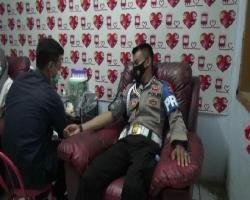4Empat Personil Polres Lebak Bantu Donorkan  Darah bagi Pasien Animea 