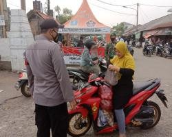 Cegah Penyebaran Covid19 level 4 Polsek anyer mendirikan posko dan Bag