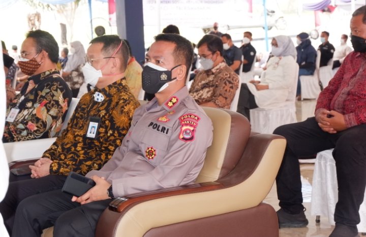 Kapolres Serang Kota Sambut Kedatangan Mentri Sosial Mensos Ri