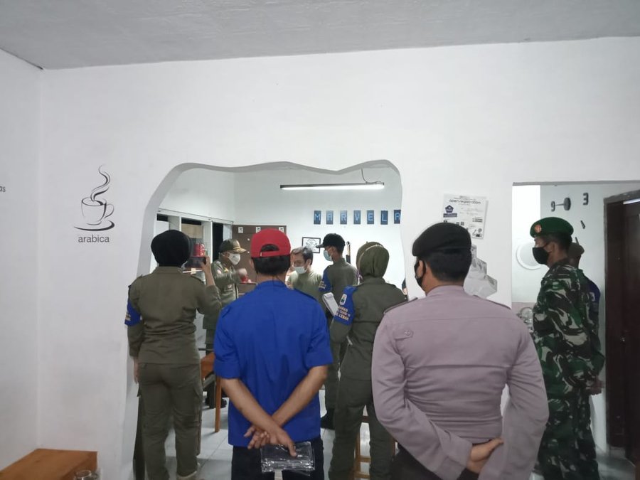 Polres Lebak Polda Banten Bersama Satgas Covid 19 Gelar Patroli Mobile