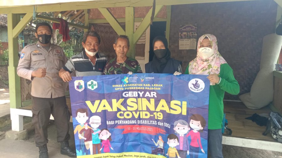 Door To Door Vaksinasi Kaum Disabilitas, Petugas Didampingi Bhabinkamt
