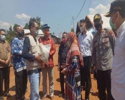 Sasieur Sabeunyeur PUB Salurkan 200 Karung Beras Seberat 5 kg bagi Ter