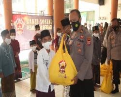 330 Paket Baksos Akpol 93 di Salurkan Polres Lebak Polda Banten