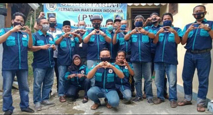 Pwi Lebak Minta Warga Tidak Euforia Turunnya Kasus Covid 19