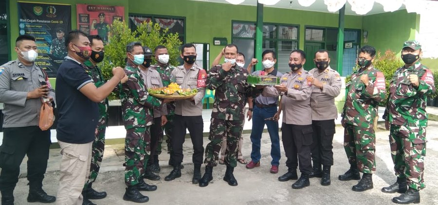 Hut Tni Ke 76, Polsek Mancak Polres Cilegon, Serbu Koramil 2306 Mancak