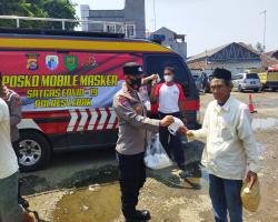 500 Pcs Masker dibagikan Posko Mobile Masker Sat Binmas Polres Lebak P