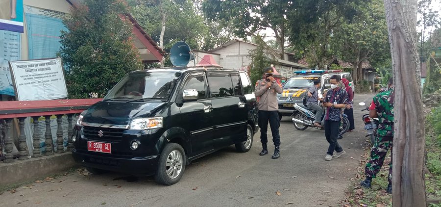 Forkopincam Kutasari Siaran Keliling Ajak Warga Ikuti Vaksinasi