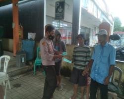 Cegah Cluster Baru Polsek Leuwidamar Polres Lebak Bagikan Masker ke Wa