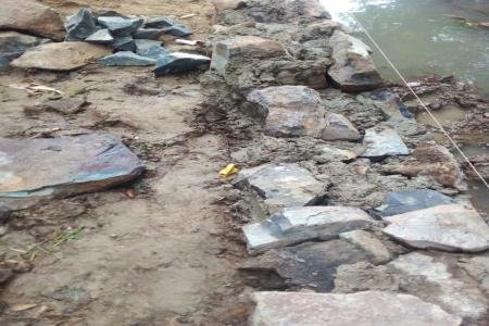 Proyek Saluran Irigasi DI Cicanggong Di Duga Menyalahi Aturan 