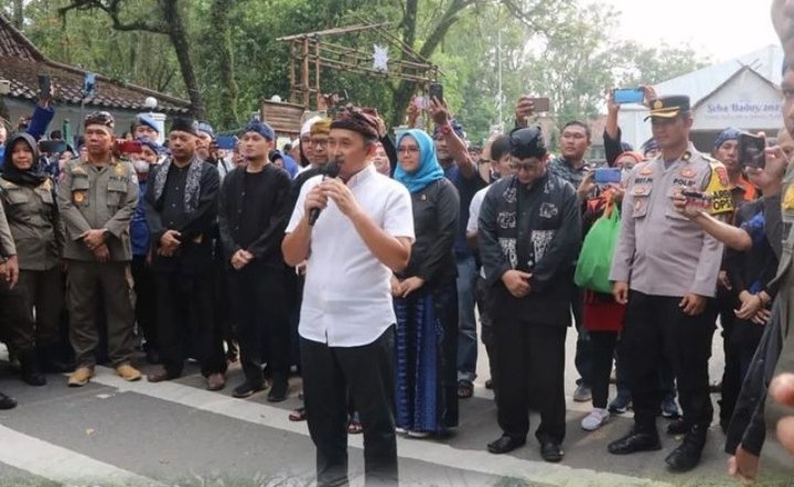 Wakil Bupati Lebak Menyambut Rombongan Seba Masyarakat Dari Baduy