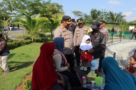 POLRES DEMAK PASTIKAN KEAMANAN PENGUNJUNG  TEMPAT PARIWISATA  LABARAN 