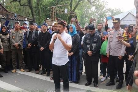 Wakil Bupati Lebak Menyambut Rombongan Seba Masyarakat Dari Baduy