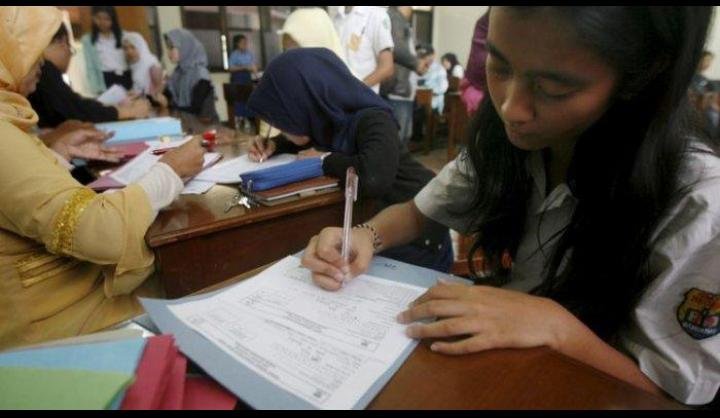 Oknum Guru Sman 14 Kota Tangerang Diduga Banyak Lakukan Gratifikasi Da