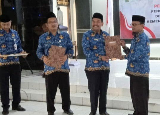 79 Sk Pppk Pegawai Baru Di Lingkungan Kantor Kemenag Banjarnegara Diba