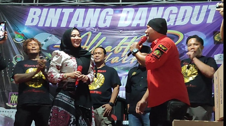 Hj. Ratu Ageng Rekawati Hadiri Puncak Acara Bintang Dangdut Alkabtar F