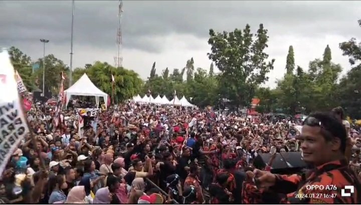 Spektakuler Konser Goyang Gemoy Bersama Pemuda Pancasila Membludag