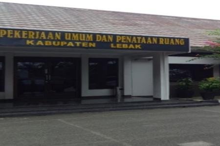 Alhamdulillah DPUPR Kabupaten Lebak Cepat Tanggap Bersihkan Matrial Lo