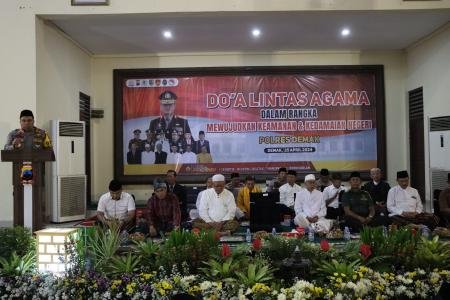 POLRES DEMAK GELAR DOA BERSAMA MEWUJUTKAN KEAMANAN DAN KEDAMAIAN NEGER