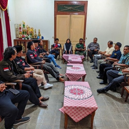 Saluran Irigasi Desa Bajong Disewakan, Lsm Harimau Menggelar Audiensi