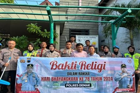 SAMBUT HARI BHAYANGKARA KE 78 POLRES DEMAK GELAR BAKTI RELIGI