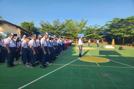 Tema MPLS Di SMP N 2 Pengadegan ciptakan generasi cerdas berkarakter  