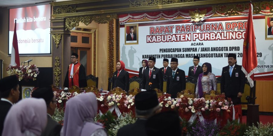 Hadiri Pengucapan Sumpah janji Anggota Dprd 2024 – 2029, Bupati Tiwi