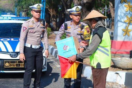 HARI LALU LINTAS BHAYANGKARA KE 69 GELAR KEGIATSN BANSOS 