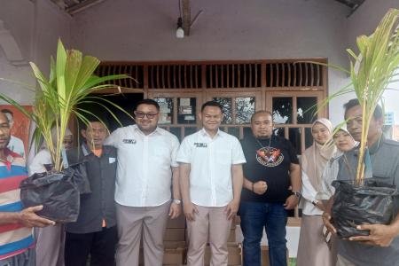 Bagi Pupuk Dan Bibit Fahmi  Dimas Berkolaborasi Dengan Squad Nusantara
