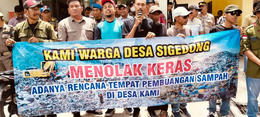 Masyarakat Sigedong Adakan Aksi Demo Tolak Keras Pembangunan Tpsa, Di 